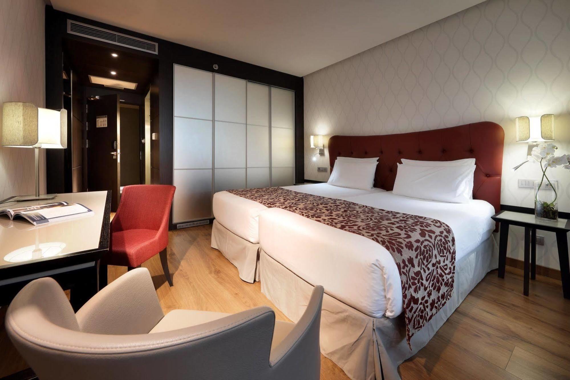 Eurostars Plaza Mayor Madrid Exterior photo